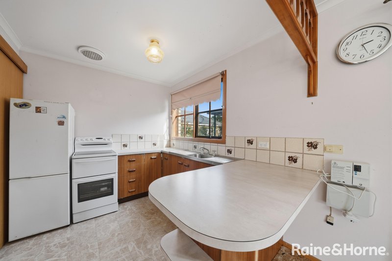 Photo - 8/9-13 Luttrell Avenue, Bellerive TAS 7018 - Image 9