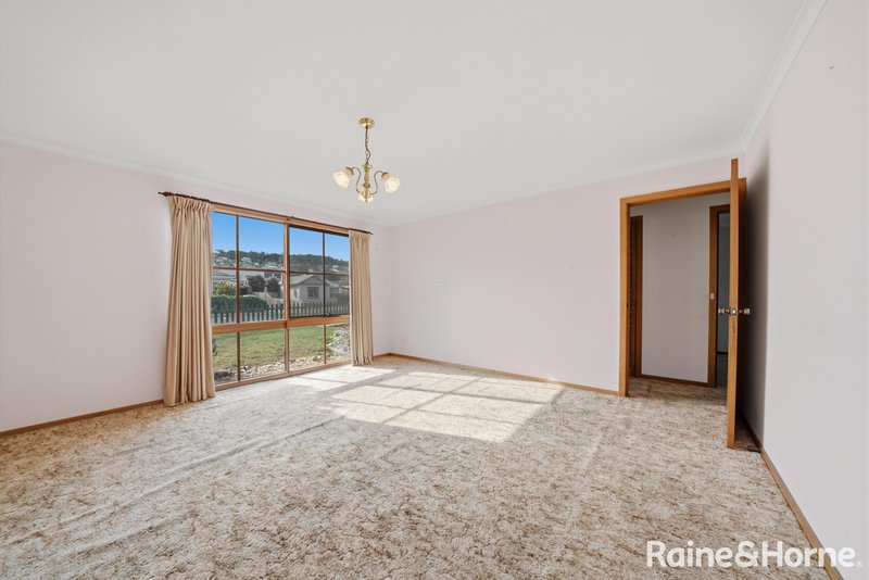 Photo - 8/9-13 Luttrell Avenue, Bellerive TAS 7018 - Image 11