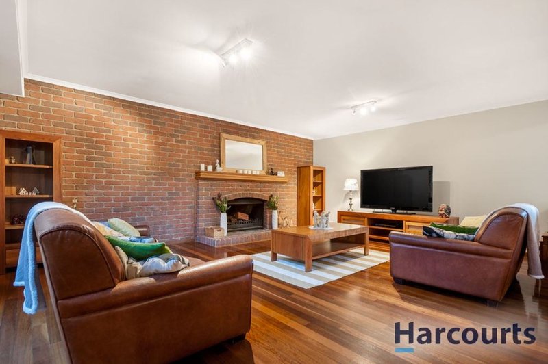 Photo - 89 Amersham Drive, Wantirna VIC 3152 - Image 3