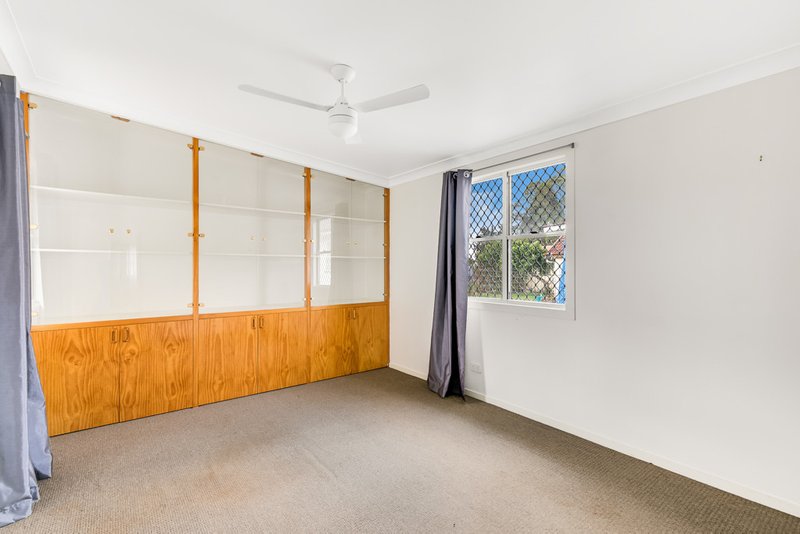 Photo - 89 Anzac Avenue, Newtown QLD 4350 - Image 4