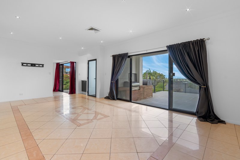 Photo - 89 Armstrong Way, Highland Park QLD 4211 - Image 22