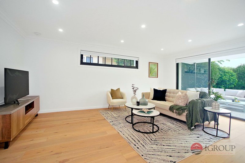 Photo - 89 Ascot Drive, Chipping Norton NSW 2170 - Image 11