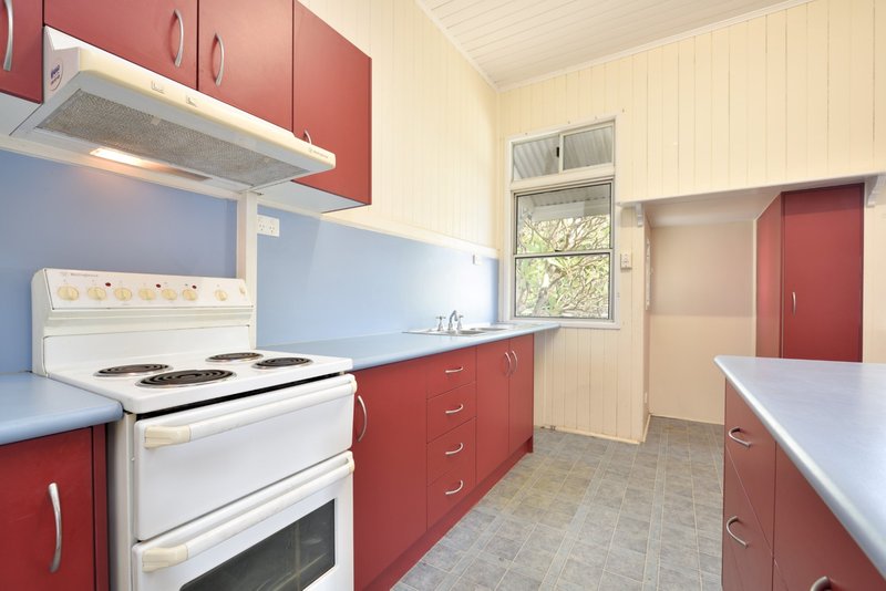 Photo - 89 Auckland Street, Gladstone Central QLD 4680 - Image 4