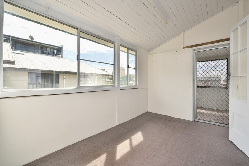 Photo - 89 Auckland Street, Gladstone Central QLD 4680 - Image 10