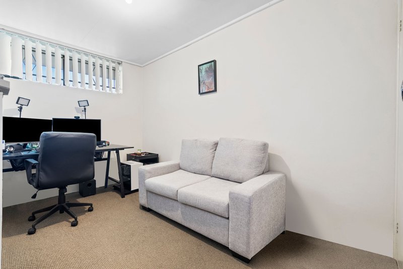 Photo - 8/9 Cadell Street, Toowong QLD 4066 - Image 6