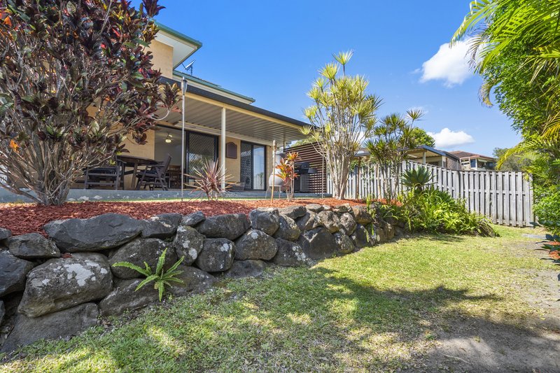 Photo - 89 Casuarina Drive, Elanora QLD 4221 - Image 11