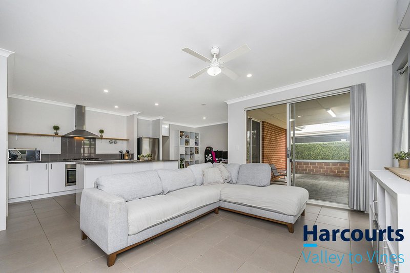 Photo - 89 Cheriton Ave , Ellenbrook WA 6069 - Image 7