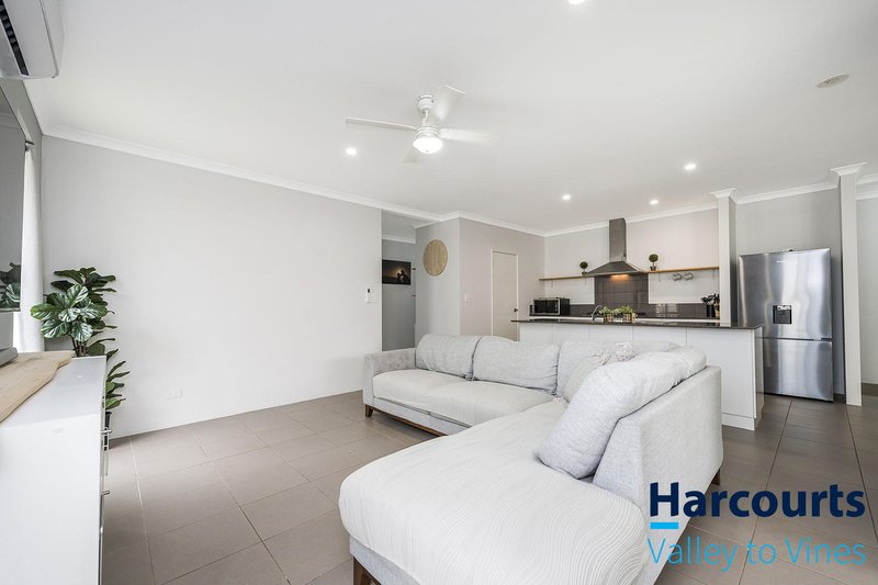 Photo - 89 Cheriton Ave , Ellenbrook WA 6069 - Image 9