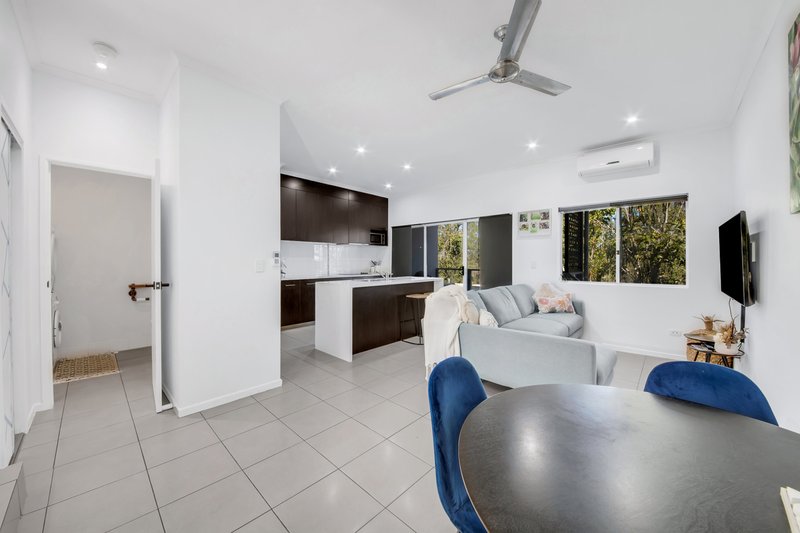 Photo - 8/9 Cockatoo Drive, New Auckland QLD 4680 - Image 5