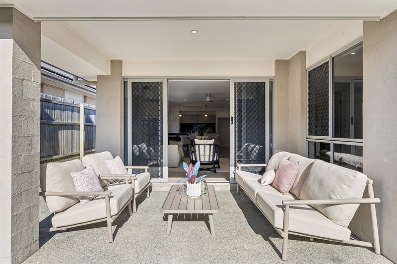 Photo - 89 Cootharaba Crescent, Warner QLD 4500 - Image 3
