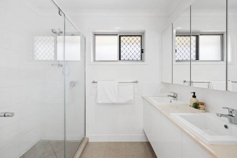 Photo - 89 Cootharaba Crescent, Warner QLD 4500 - Image 15