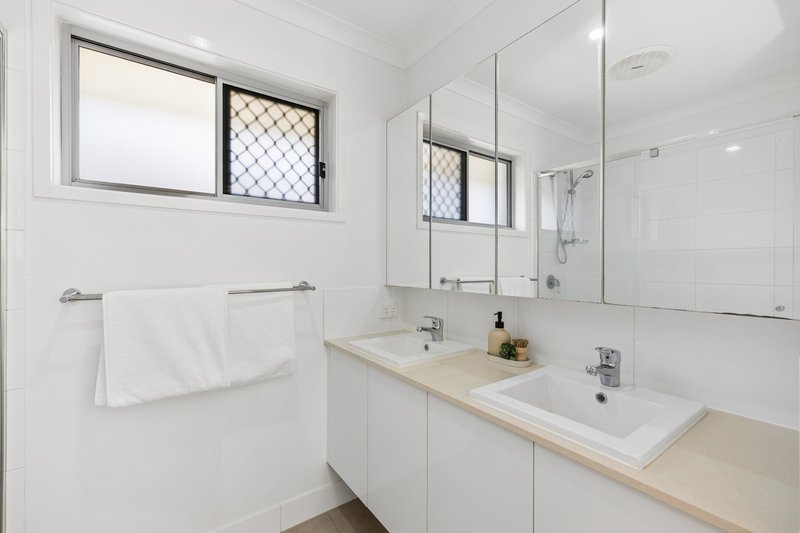 Photo - 89 Cootharaba Crescent, Warner QLD 4500 - Image 16