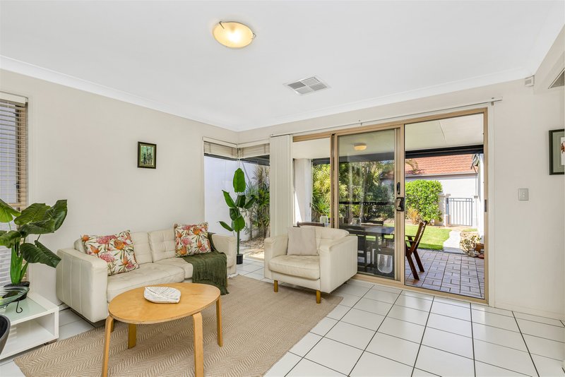 Photo - 89 Coutts Street, Bulimba QLD 4171 - Image 2