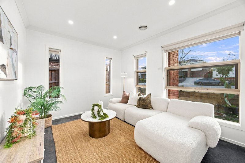 Photo - 89 Cravens Road, Mernda VIC 3754 - Image 3