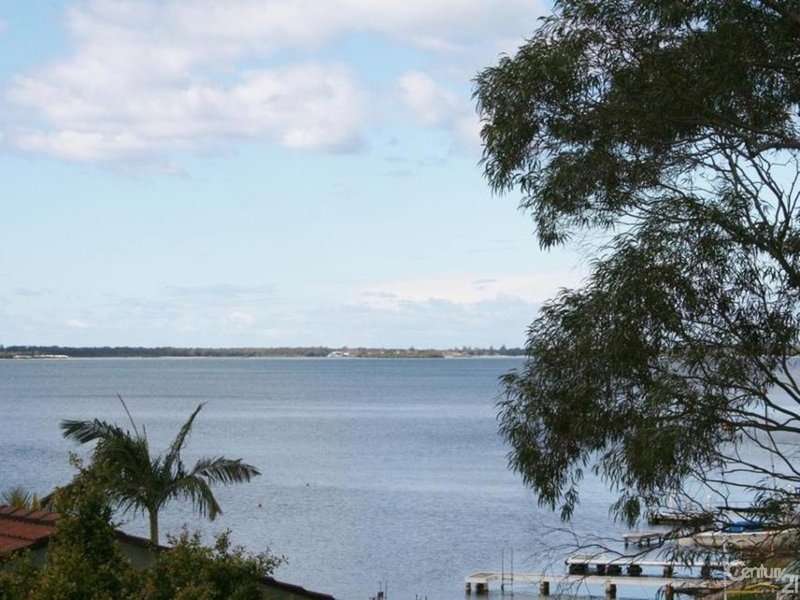 89 Fishing Point Road, Fishing Point NSW 2283