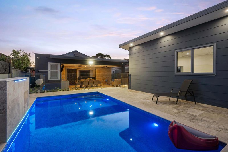 Photo - 89 Glamis Street, Kingsgrove NSW 2208 - Image 2