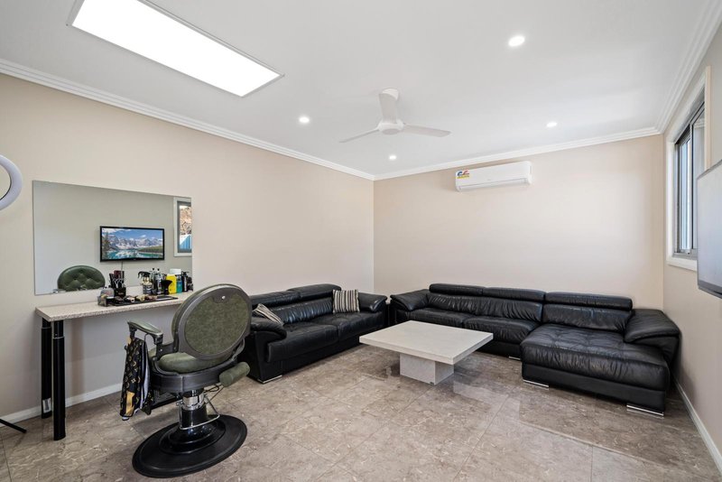 Photo - 89 Glamis Street, Kingsgrove NSW 2208 - Image 12