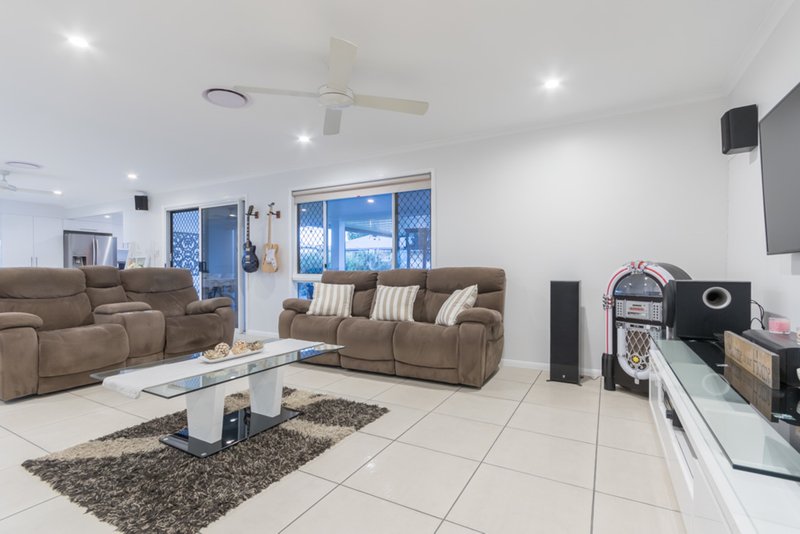 Photo - 89 Graham Road, Morayfield QLD 4506 - Image 4