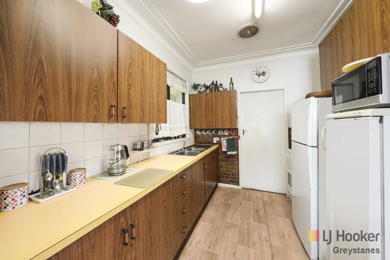 Photo - 89 Gregory Street, Greystanes NSW 2145 - Image 2