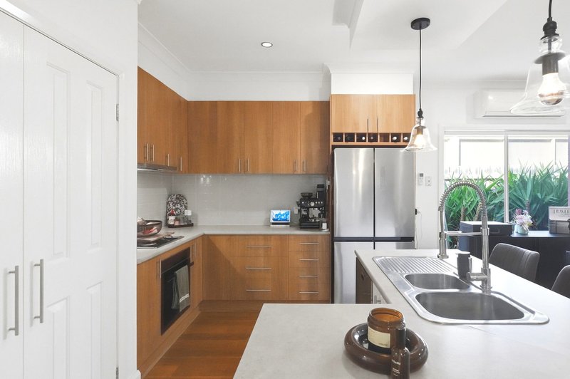 Photo - 89 Halletts Way, Darley VIC 3340 - Image 4