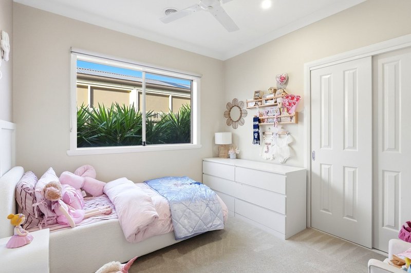 Photo - 89 Halletts Way, Darley VIC 3340 - Image 9