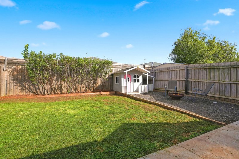 Photo - 89 Halletts Way, Darley VIC 3340 - Image 14