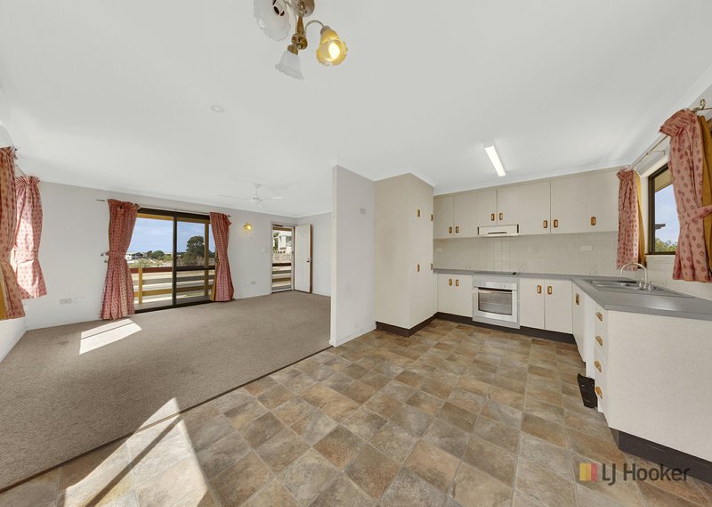 Photo - 89 Hampton Drive, Tannum Sands QLD 4680 - Image 7