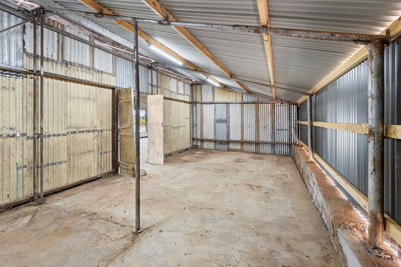 Photo - 89 Hardy Road, Waikerie SA 5330 - Image 9