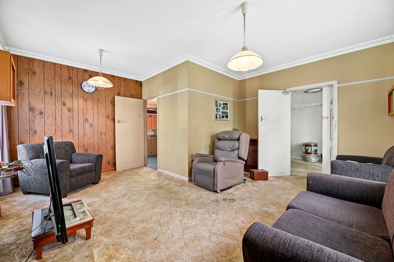 Photo - 89 Harlington Street, Clayton VIC 3168 - Image 5