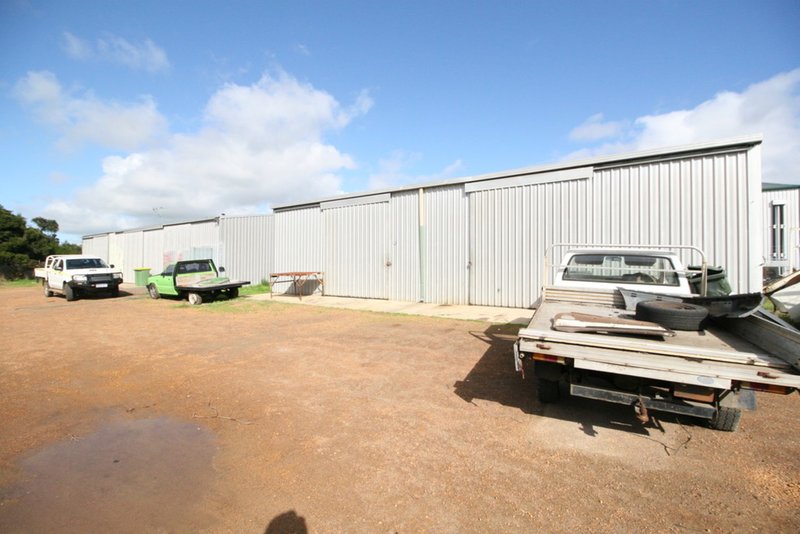 Photo - 89 Ilmenite Crescent, Capel WA 6271 - Image 3