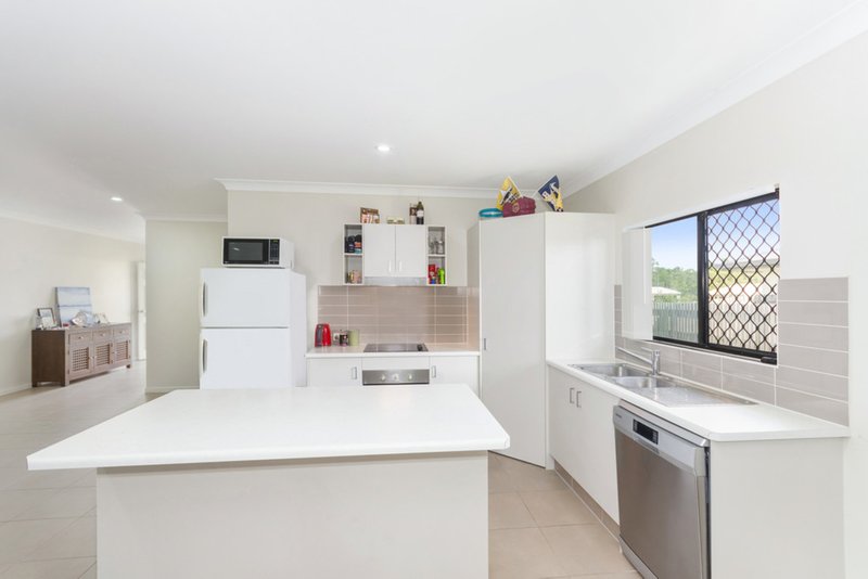 Photo - 89 Innes Drive, Deeragun QLD 4818 - Image 2