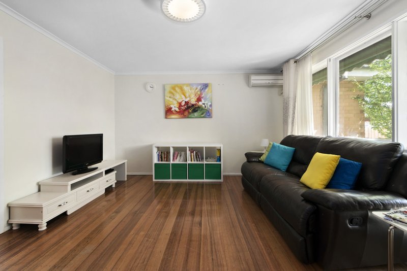 Photo - 8/9 Kenilworth Parade, Ivanhoe VIC 3079 - Image 2