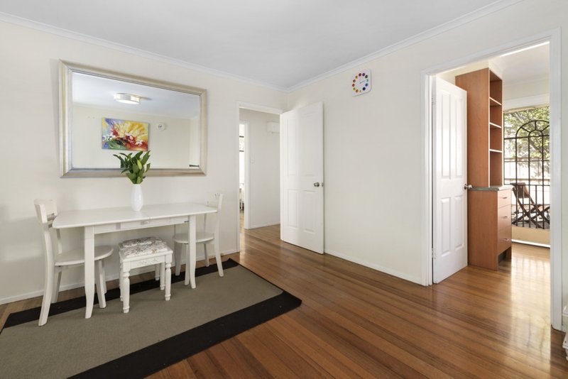 Photo - 8/9 Kenilworth Parade, Ivanhoe VIC 3079 - Image 4