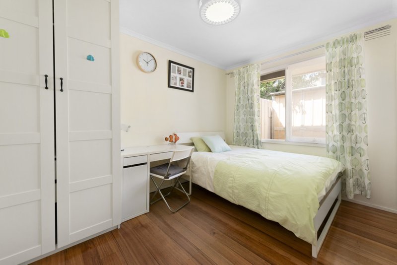 Photo - 8/9 Kenilworth Parade, Ivanhoe VIC 3079 - Image 6