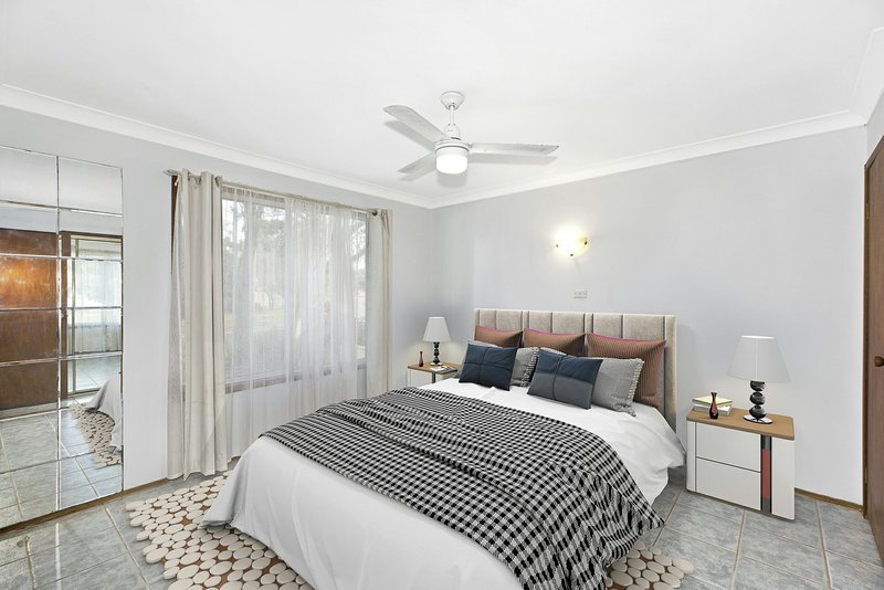 Photo - 89 Kerry Crescent, Berkeley Vale NSW 2261 - Image 5