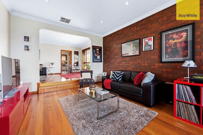 Photo - 89 Kingdom Avenue, Kings Park VIC 3021 - Image 4