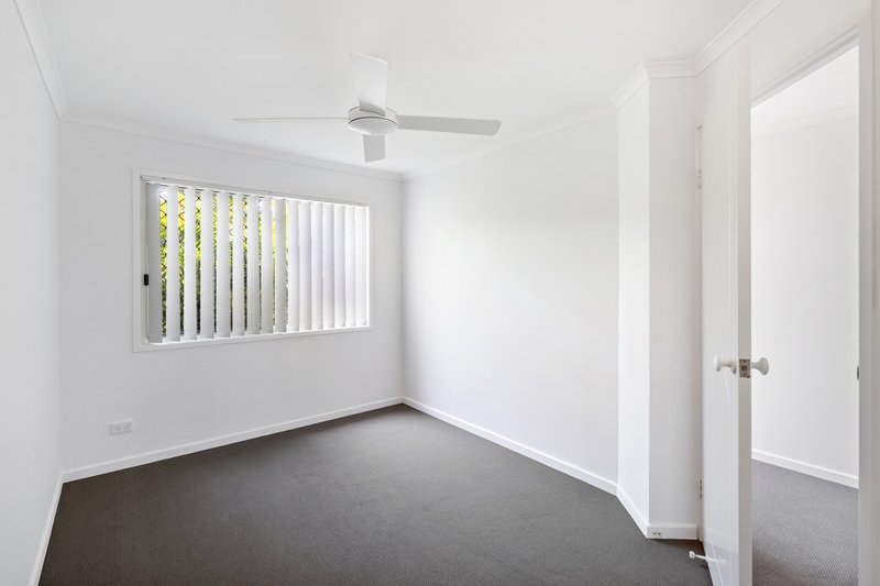 Photo - 8/9 Lake Street, Tewantin QLD 4565 - Image 10