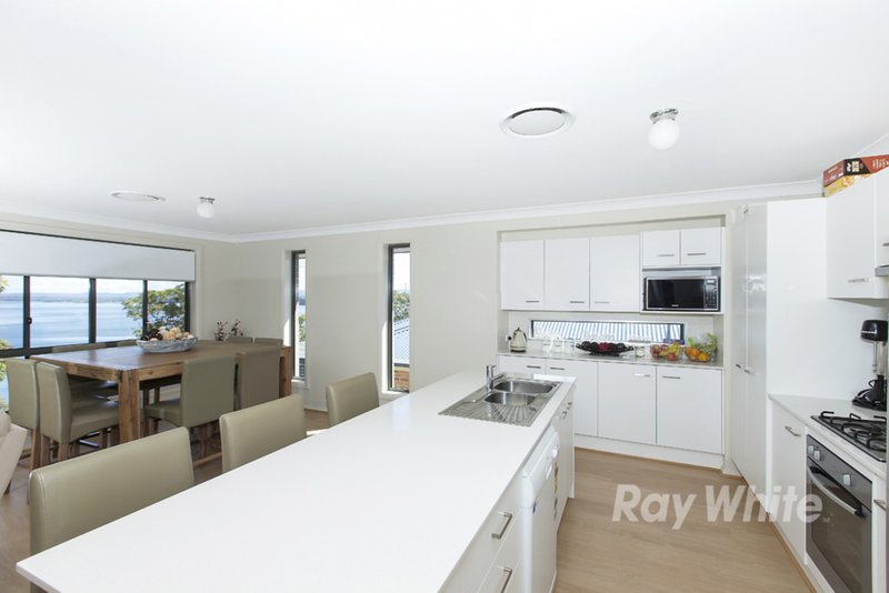 Photo - 89 Lakeview Road, Wangi Wangi NSW 2267 - Image 5