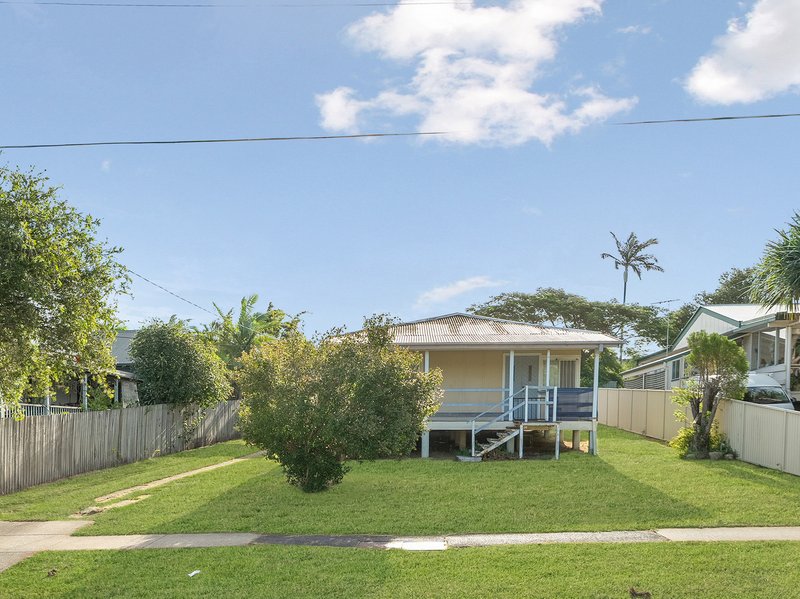 Photo - 89 Maine Road, Clontarf QLD 4019 - Image 1