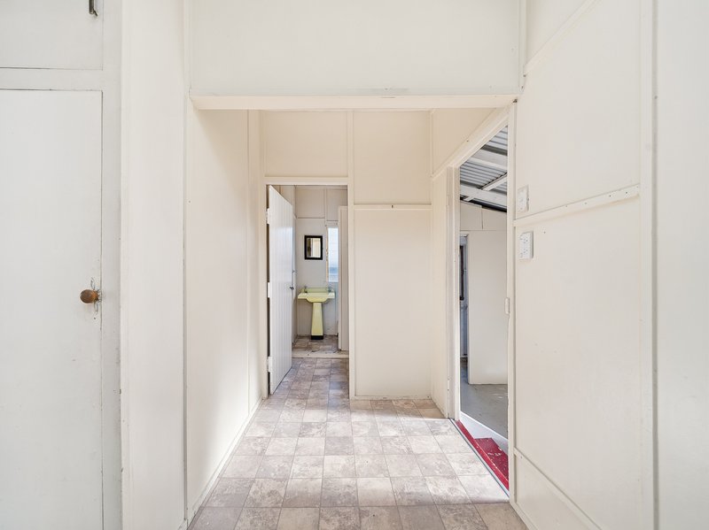 Photo - 89 Maine Road, Clontarf QLD 4019 - Image 10