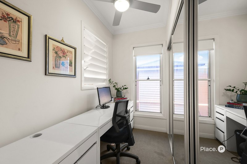 Photo - 89 Pear Street, Greenslopes QLD 4120 - Image 15