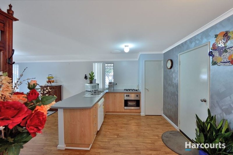 Photo - 89 Peelwood Parade, Halls Head WA 6210 - Image 3