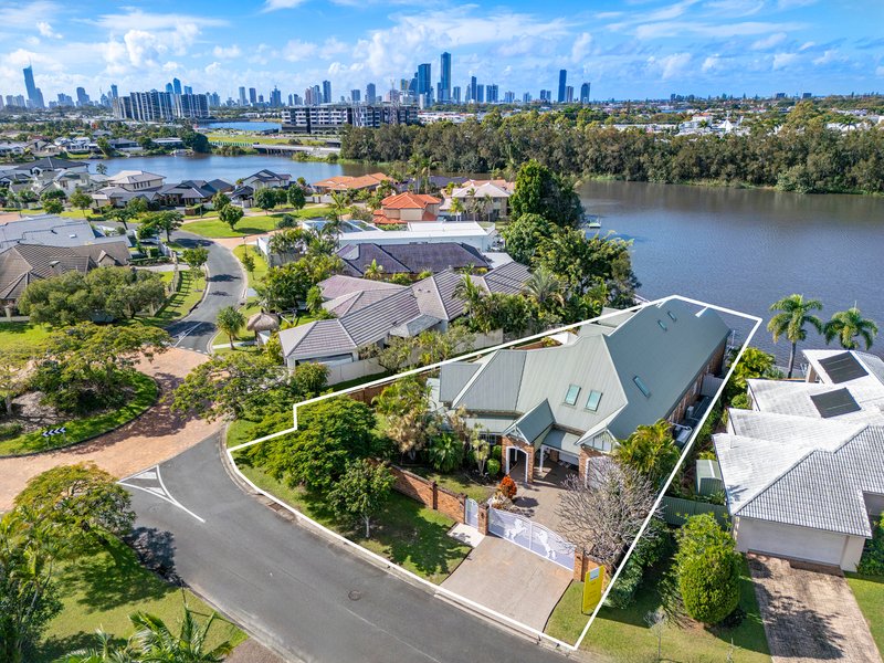 Photo - 89 Port Jackson Boulevard, Clear Island Waters QLD 4226 - Image 1