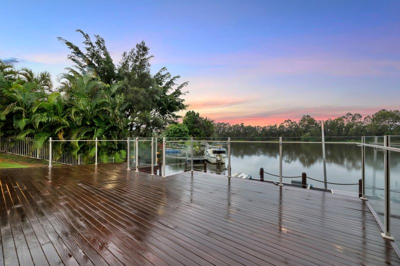 Photo - 89 Port Jackson Boulevard, Clear Island Waters QLD 4226 - Image 7