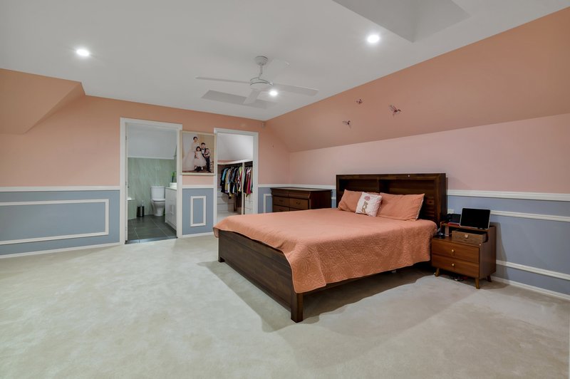 Photo - 89 Port Jackson Boulevard, Clear Island Waters QLD 4226 - Image 19