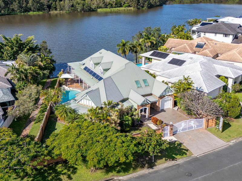 Photo - 89 Port Jackson Boulevard, Clear Island Waters QLD 4226 - Image 30