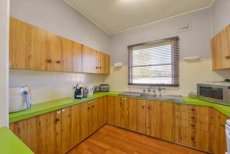 Photo - 89 Robert Street, Tamworth NSW 2340 - Image 4