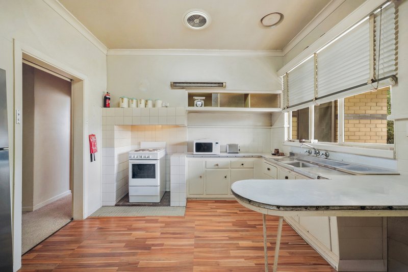 Photo - 89 Ross Street, Tatura VIC 3616 - Image 3