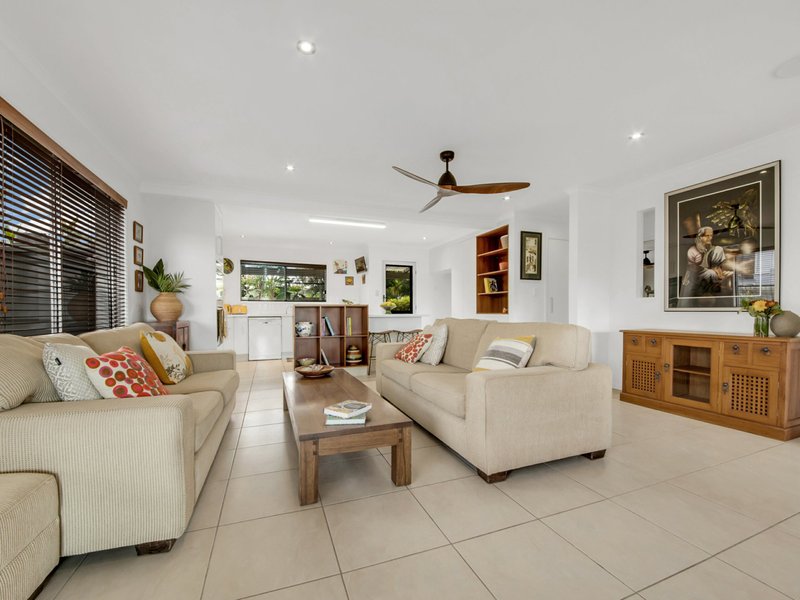 Photo - 89 Tarcoola Drive, Boyne Island QLD 4680 - Image 5