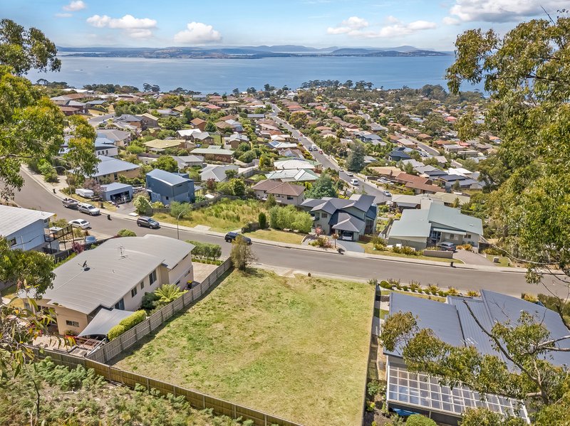 89 Tingira Road, Blackmans Bay TAS 7052